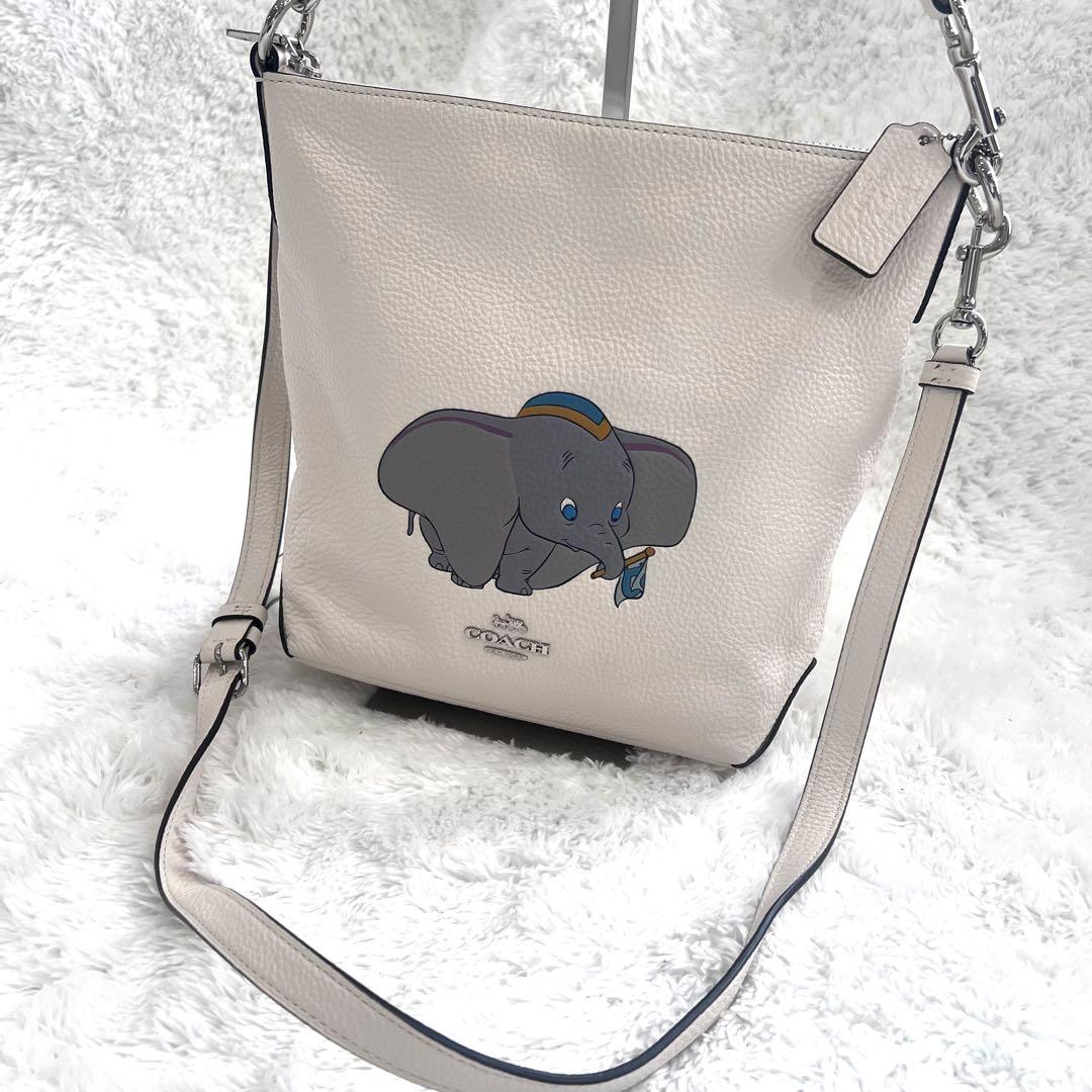 専用　COACH Disneyコラボダンボバッグ COACH(コーチ)×DISNEYのダンボ トートバッグを入荷いたしました