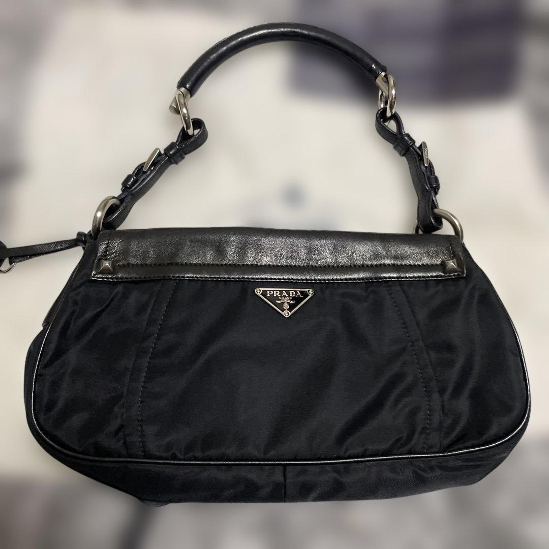 PRADAブラック ナイロン× ラム革ショルダーバッグ シルバー金具