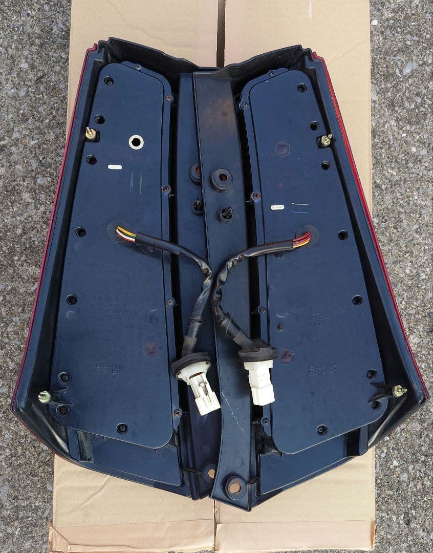ワゴンR MH23S ヴァレンティ LEDテールランプ 廃盤 - メルカリ