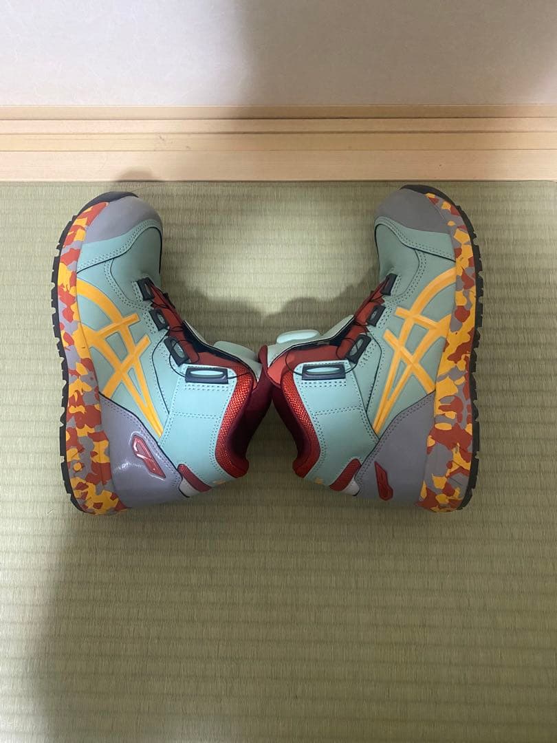 最終下げ　ASICS ハイカット安全靴 23.5cm