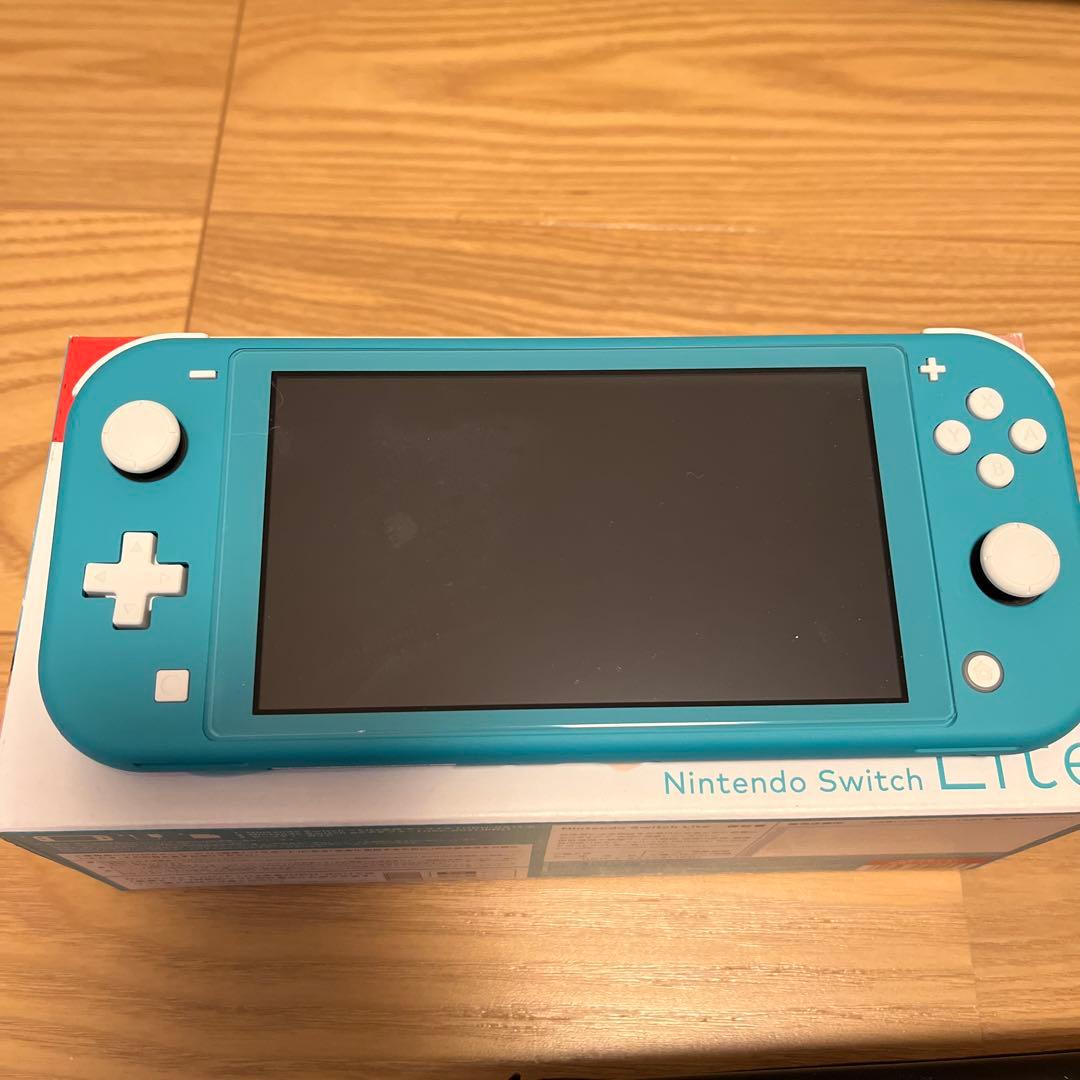 未使用品】Switch Lite 本体+ドラゴンクエストⅢソフト+ケース