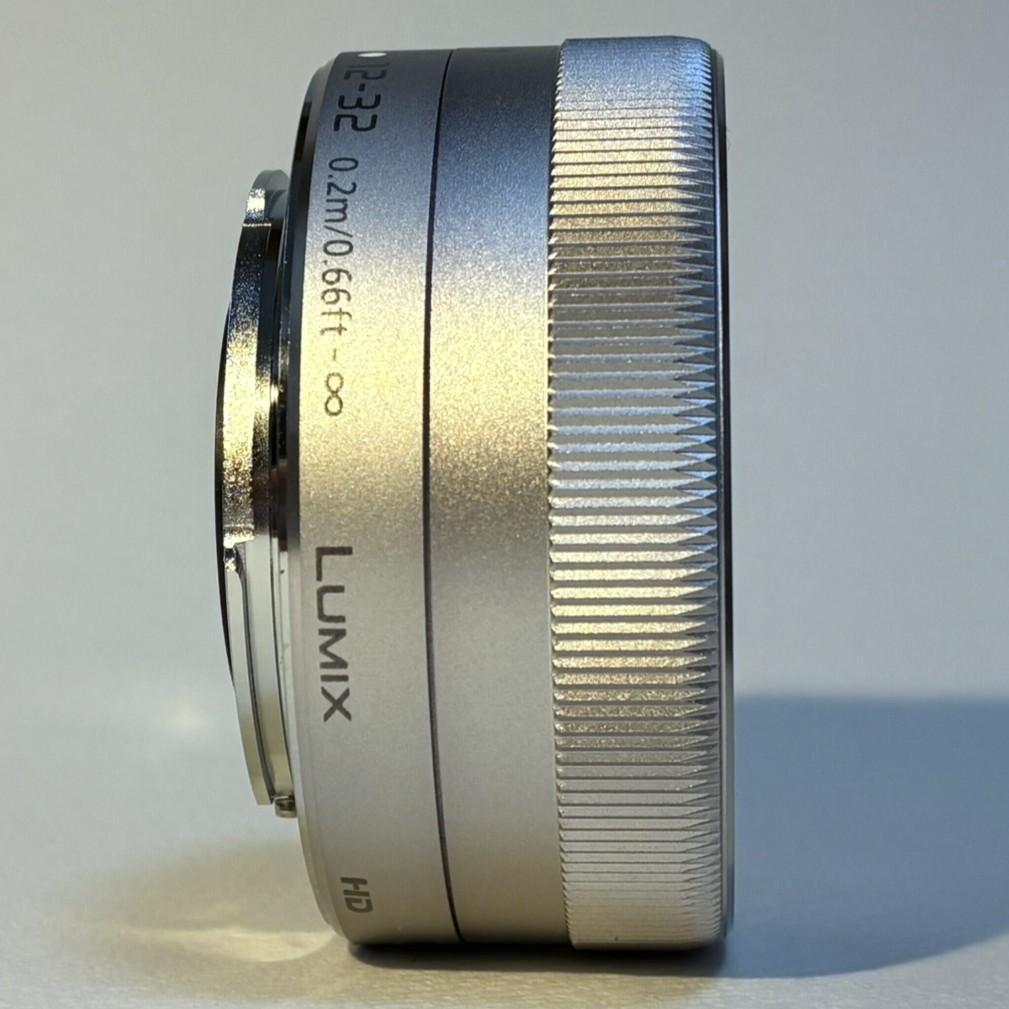LUMIX G VARIO 12-32mm f/3.5-5.6 シルバー