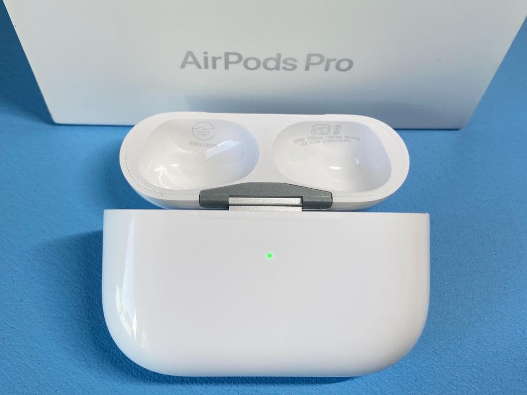 AirPods Pro 第2世代 充電ケースのみ A2968 ZSKJ - メルカリ