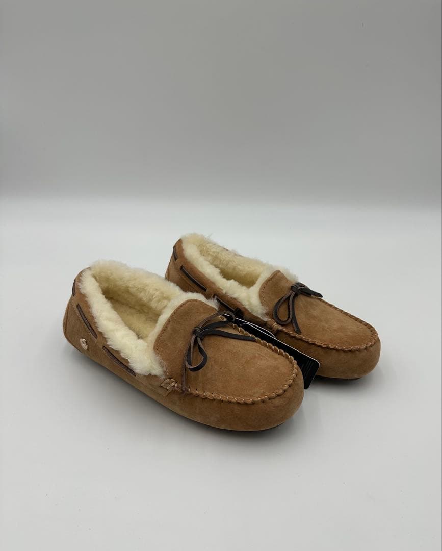 UGG ベージュ モカシン防水　23.5cm