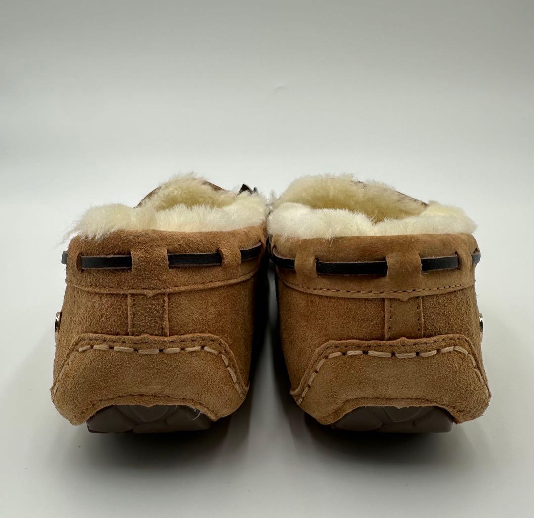 UGG ベージュ モカシン防水　23.5cm