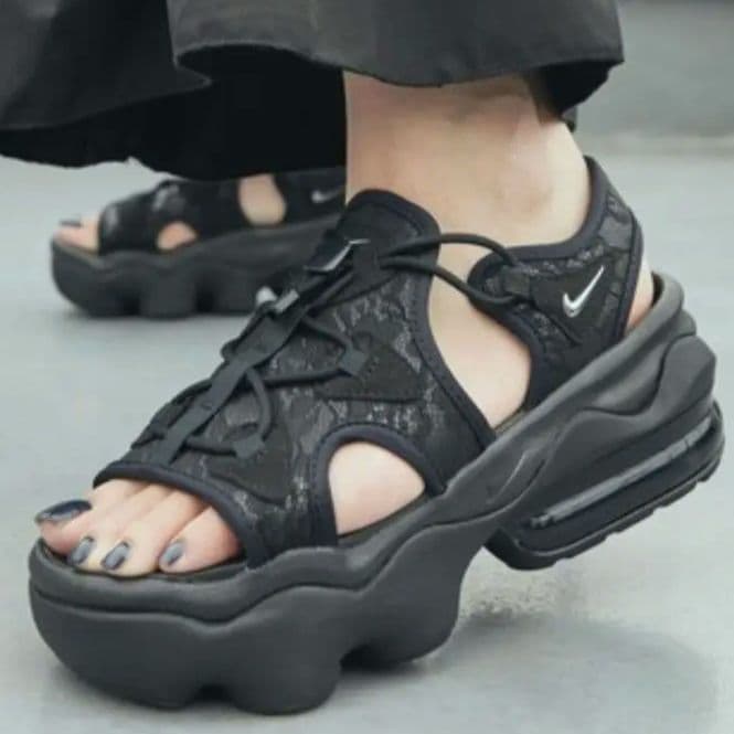 NIKE エアマックス ココ レース - メルカリ