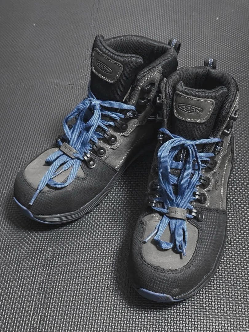 KEEN 安全靴　26cm KEEN（キーン） スニーカー SYNCHRO MID WP / シンクロ ミッド