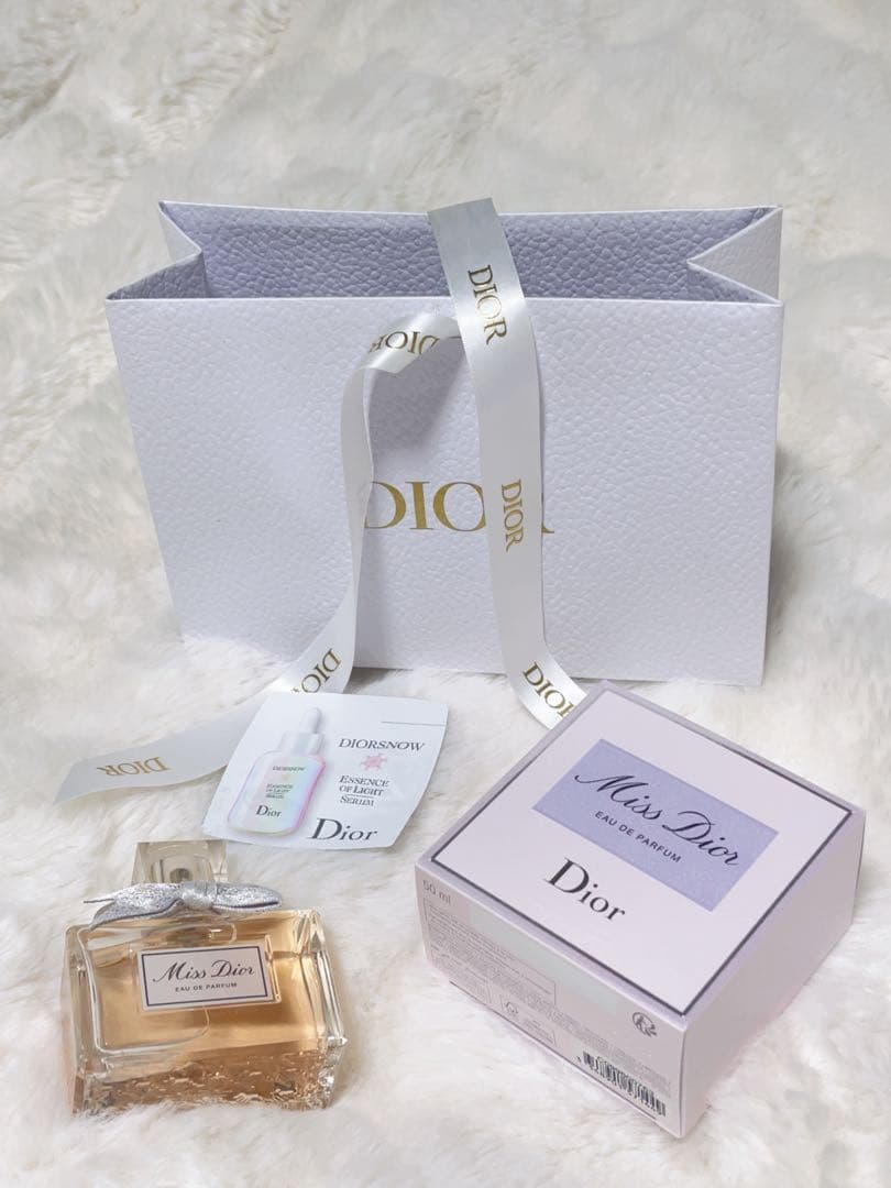 Miss Dior Eau de Parfum 50ml ギフトバッグ付き Amazon.com : Dior Miss Eau de Parfum 50ml : Beauty & Personal Care