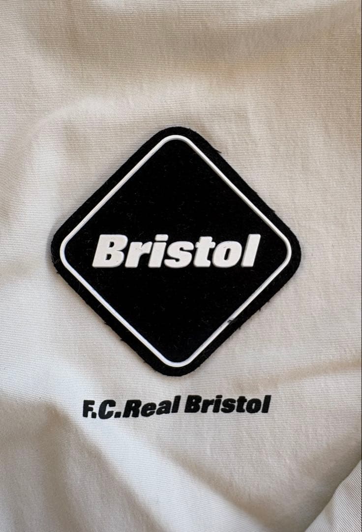 ジャケット・アウター F.C.Real Bristol NYLON HOODED BLOUSON