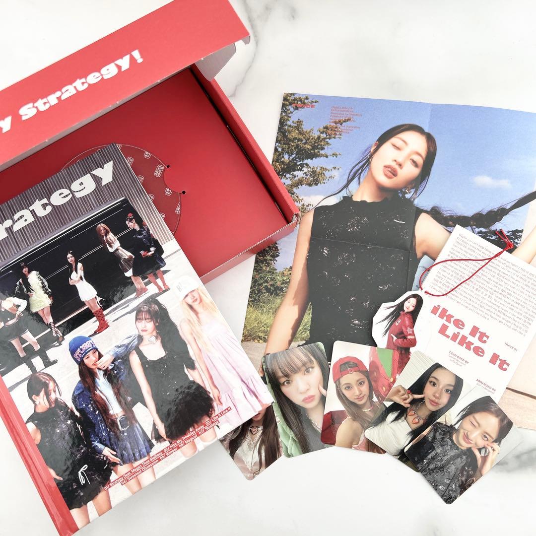 直筆サイン入り】 TWICE Strategy Step1 アルバム - メルカリ