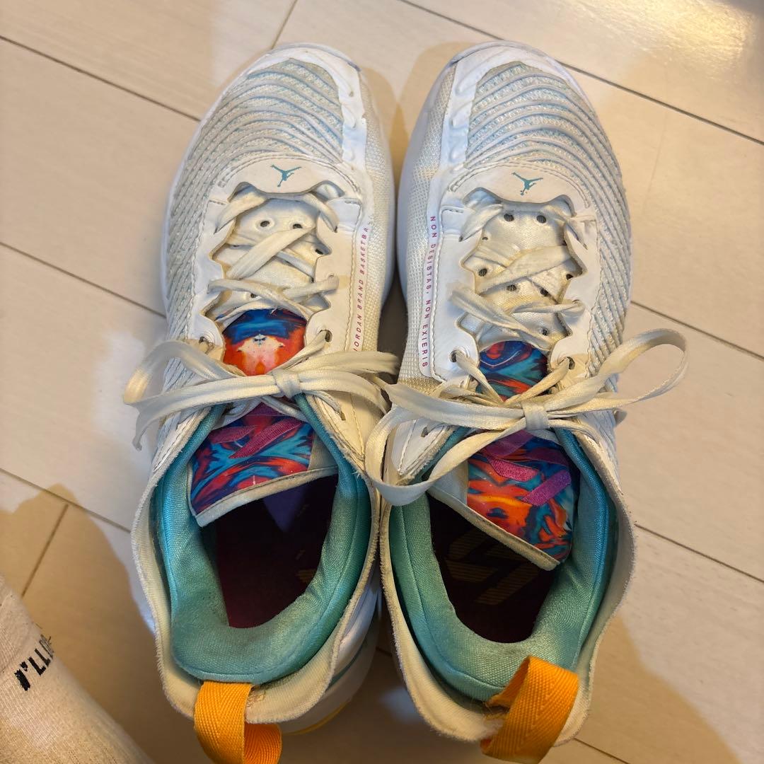 バスケットシューズ ホワイト/ブルー/ピンク - メルカリ