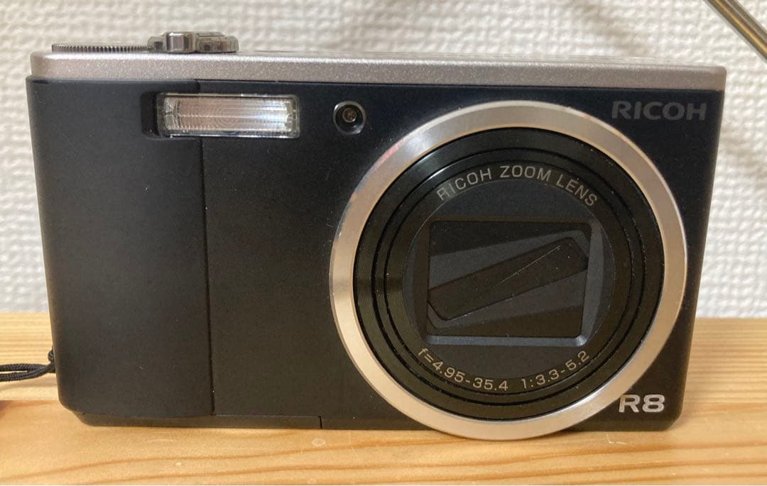 ☆良品！！ RICOH R8 リコー コンパクトデジタルカメラ コンデジ