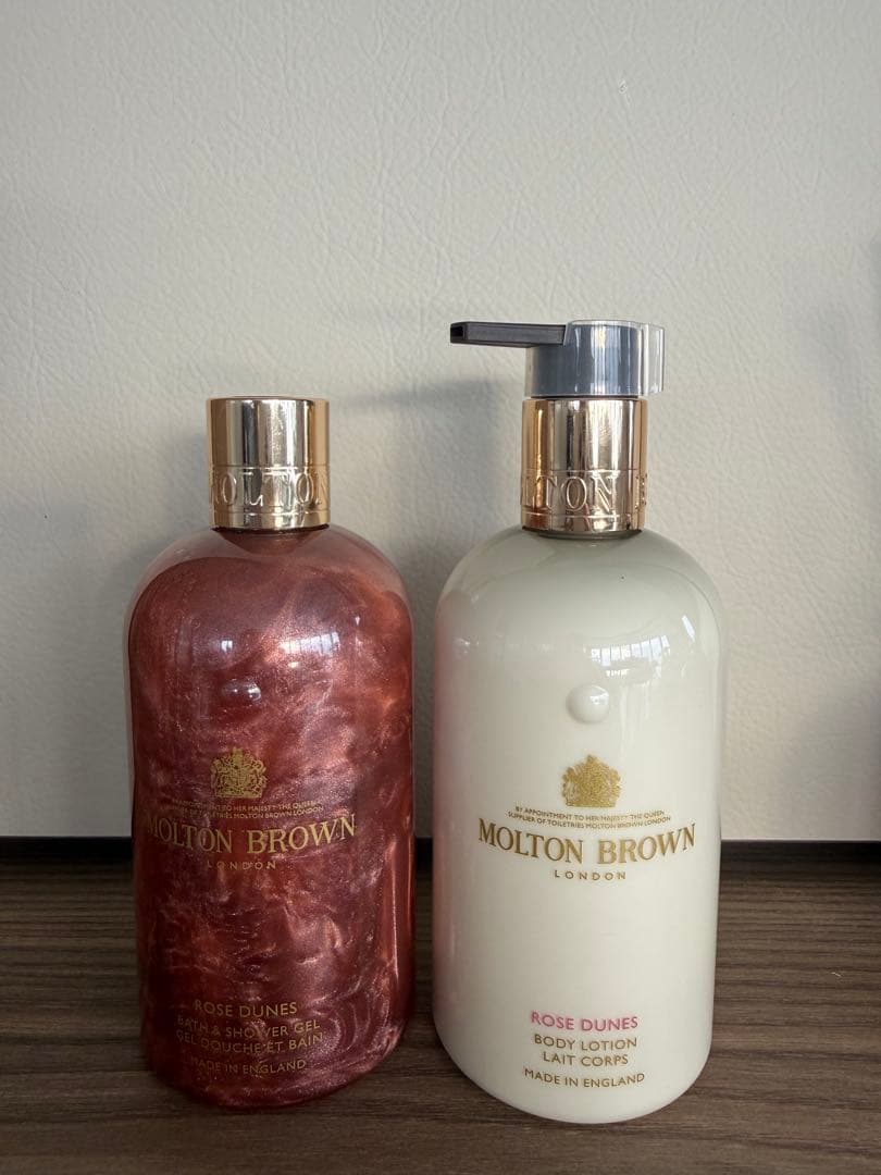 新品⭐️モルトンブラウン♡ シャワージェル＆ボディローション ローズ