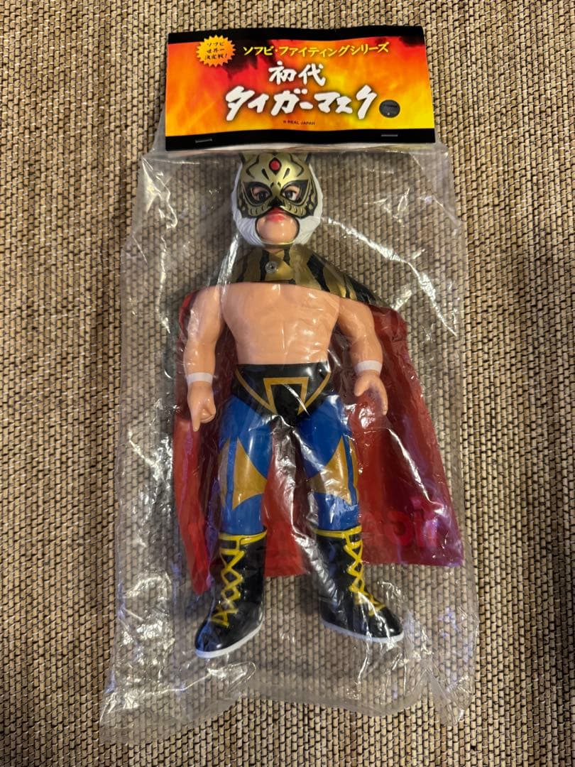 メディコムトイ 初代タイガーマスク 伝説 ソフビファイティング