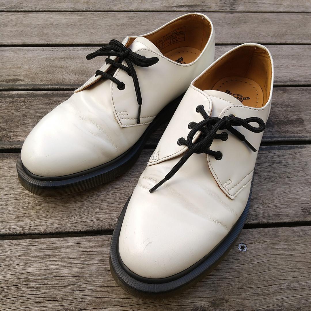 Dr.Martensドクターマーチン 3ホール 1461PW UK7 白 箱付き - メルカリ