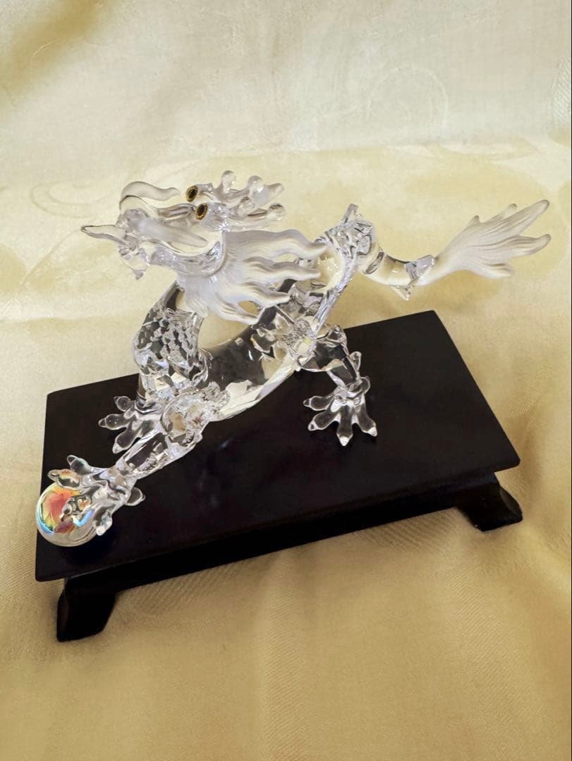 スワロフスキー　クリスタル　置物　龍(ドラゴン) 干支 楽天市場】白 龍 置物 辰年 縁起物 誕生日 プレゼント ギフト 贈り物