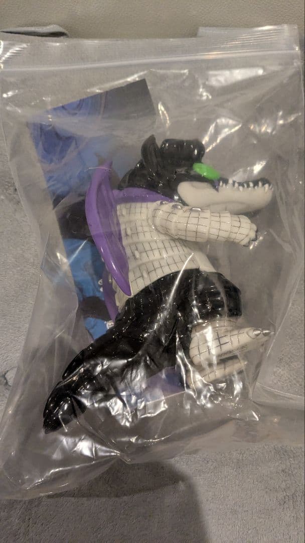 デビルマン×ギザロ 蓄光ソフビ 悪魔の力が覚醒 闇の中で光る限定ver