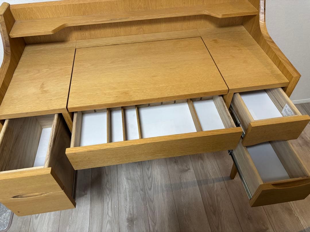 これで最終値下げ！　unico ドレッサー