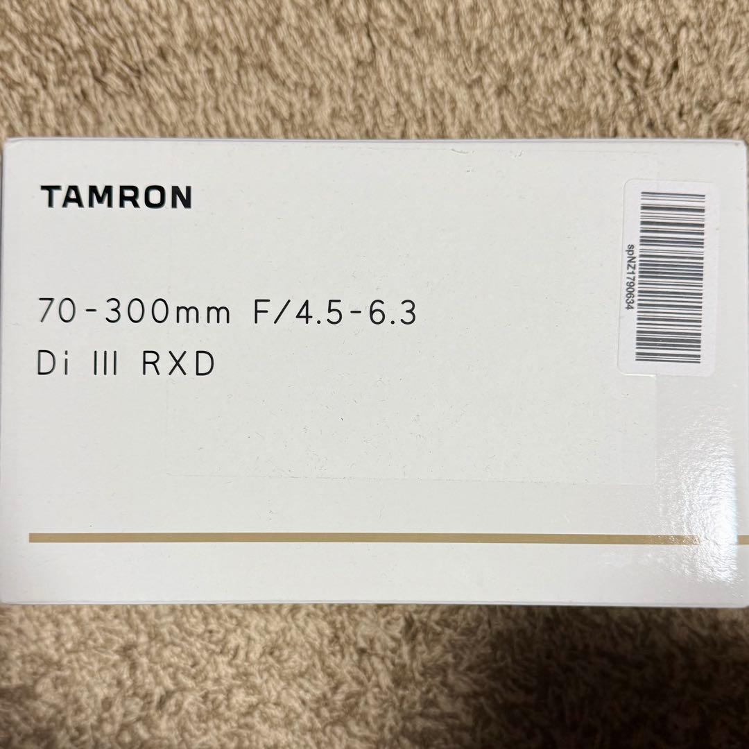 TAMRONズーム70-300mm F/4.5-6.3 Di III RXD