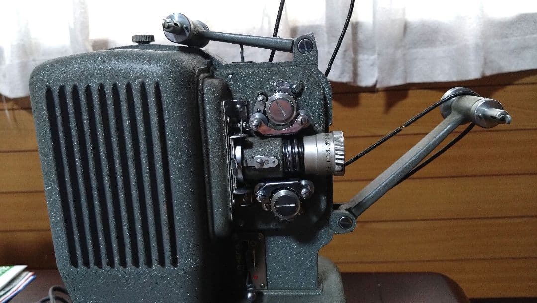 ELMO E-80 8mm 映写機 昭和レトロ・ビンテージ - メルカリ