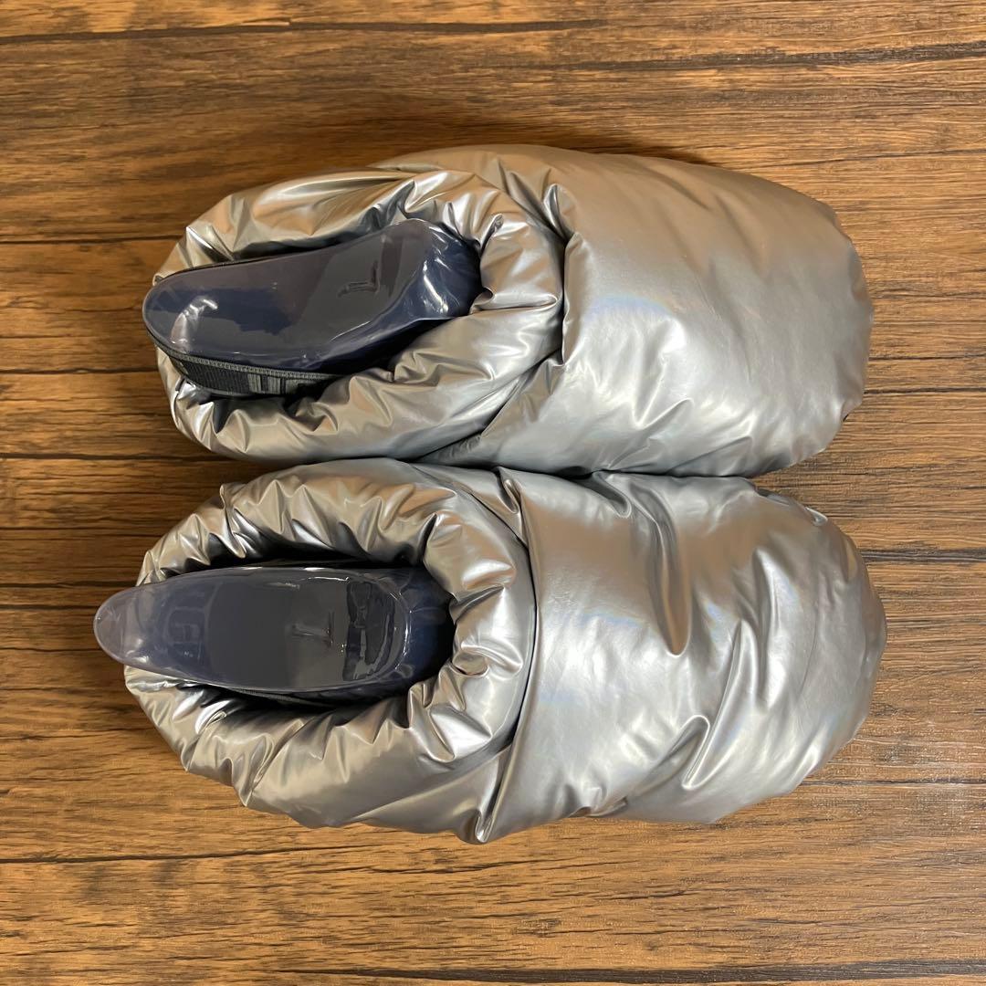 K25824）☆未使用☆ UGG アグ スペース スライダー 24㎝ - メルカリ