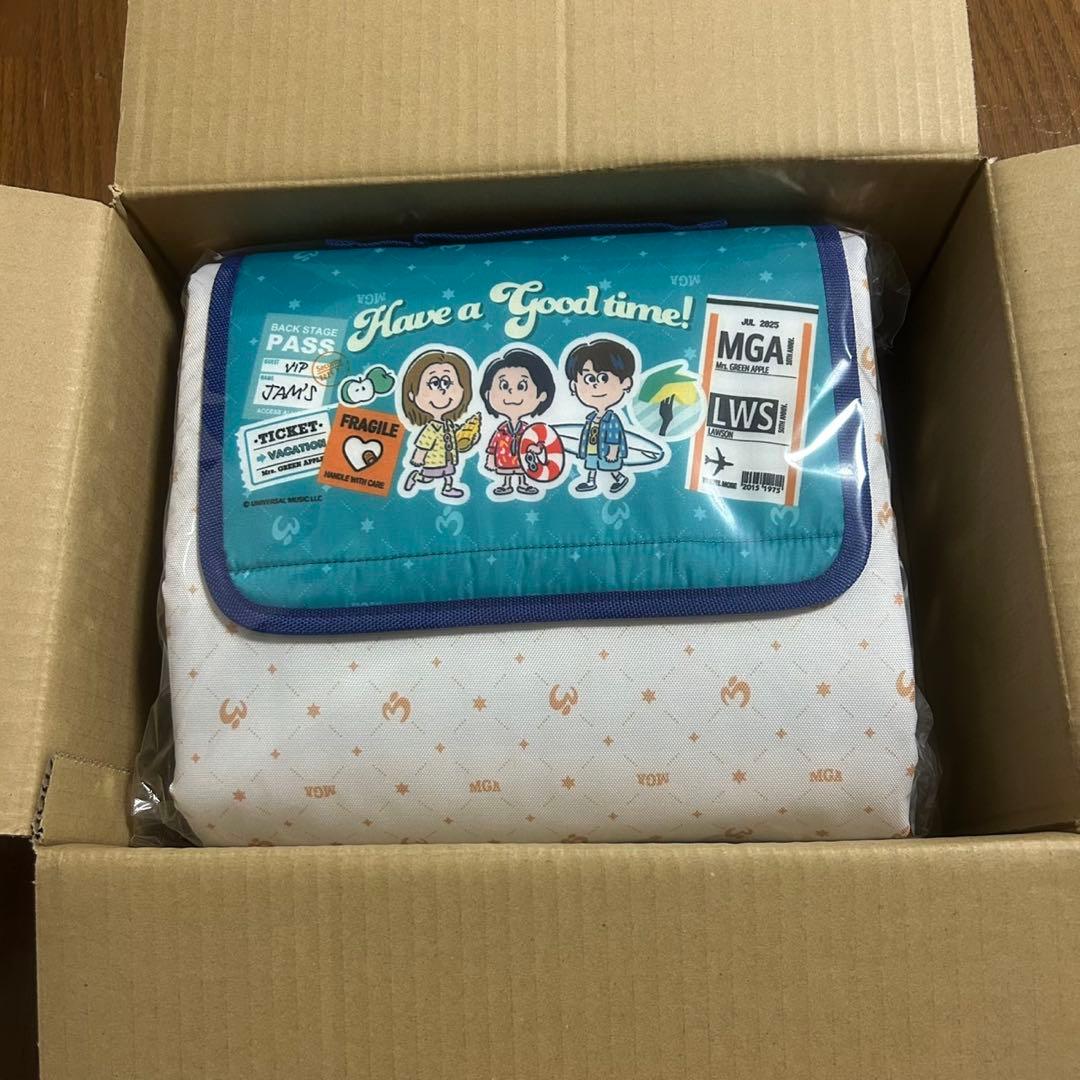 Mrs.GREEN APPLEレジャーシート ローソン ミセスグリーンアップル