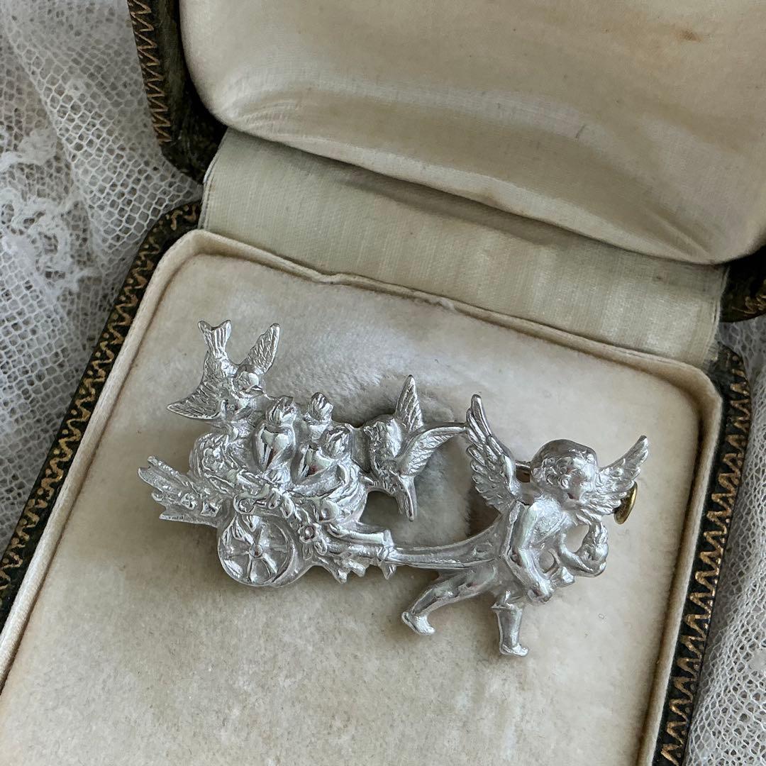 フランスアンティーク　天使と小鳥のブローチ　シルバープレート　ドールさんにも♡ フランスアンティーク 天使と小鳥のブローチ シルバープレート ドール