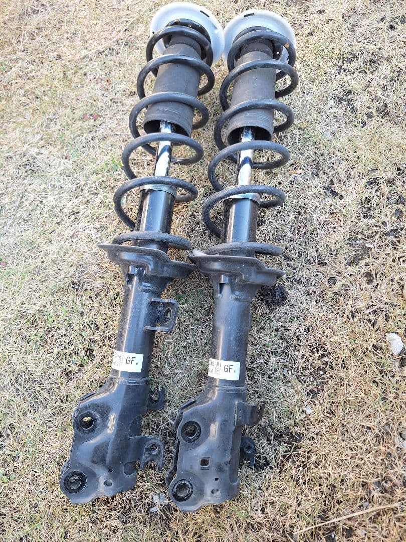 N-BOX カスタム jf3 純正ショックアブソーバー ホンダ 純正 N-BOX 《 JF3 》 右リアショックアブソーバー P90200