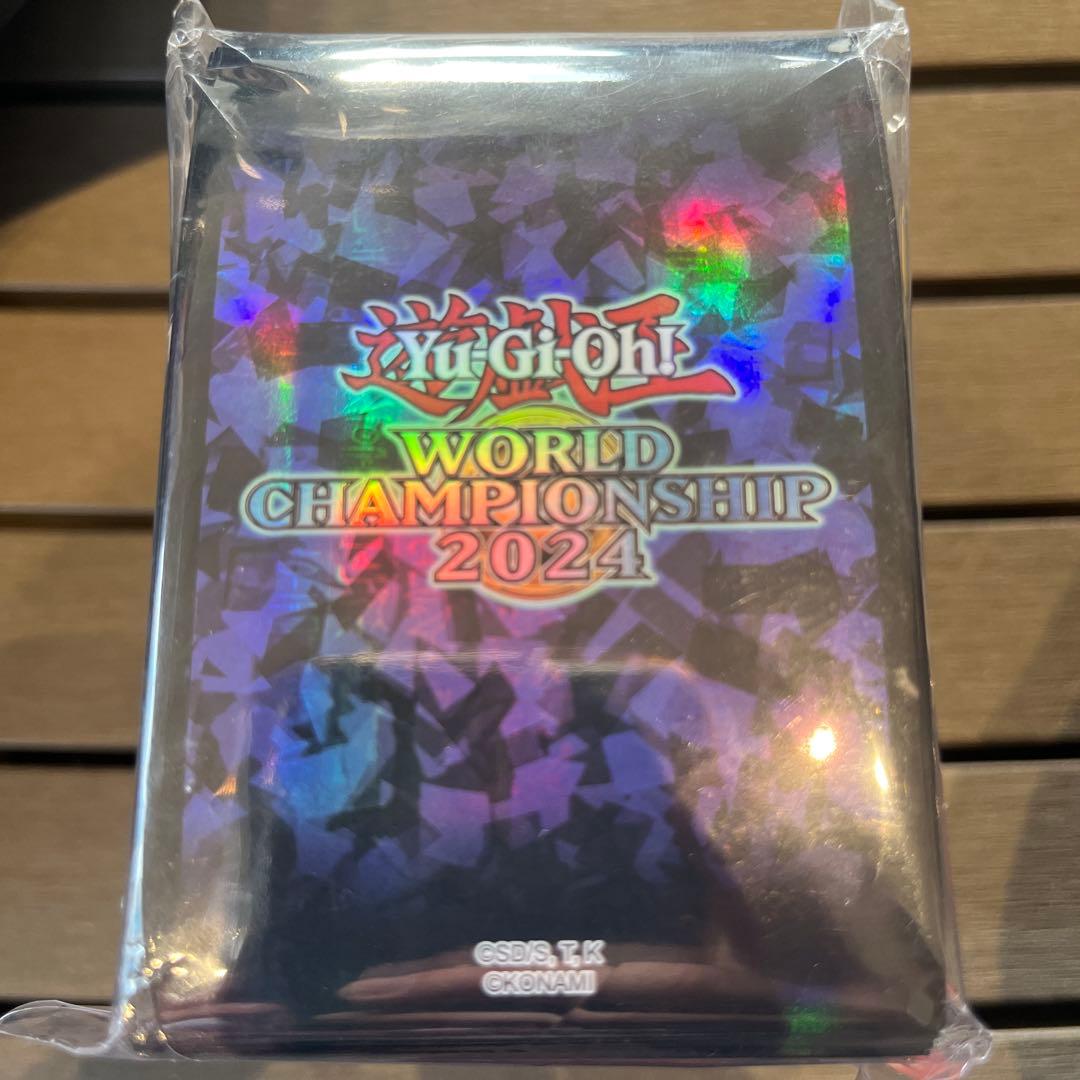 遊戯王WCS2024 スリーブ　青　未開封　yu-gi-oh 世界大会 スリーブ『WCS2024虹(英語表記)』70枚入り【-】{-}《スリーブ》