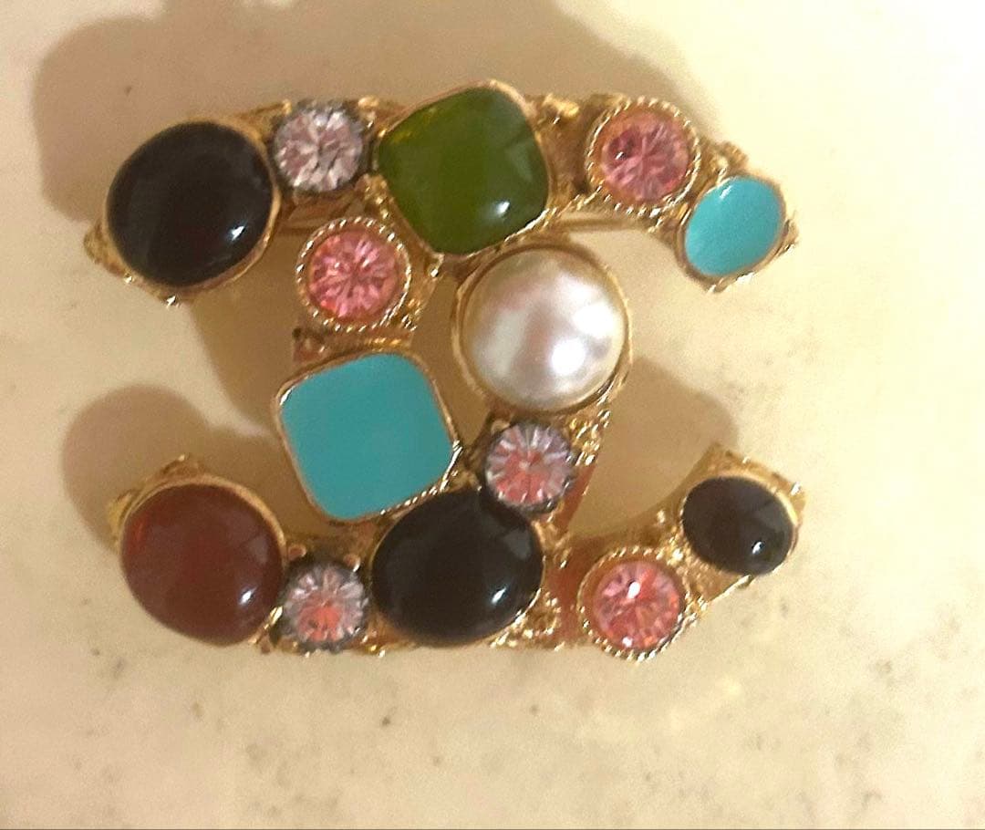 中古　美品　シャネル　ブローチ　ロゴ　ストーン CHANEL（シャネル） 中古 ブローチ レディース ブランド ココマーク