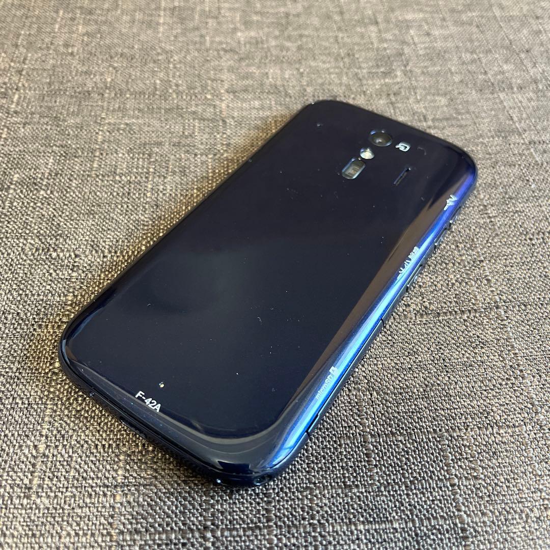 らくらく スマートフォン ドコモ F-42A ネイビー シニア 富士通 ゲオ公式通販サイト/ゲオオンラインストア【中古】【安心保証