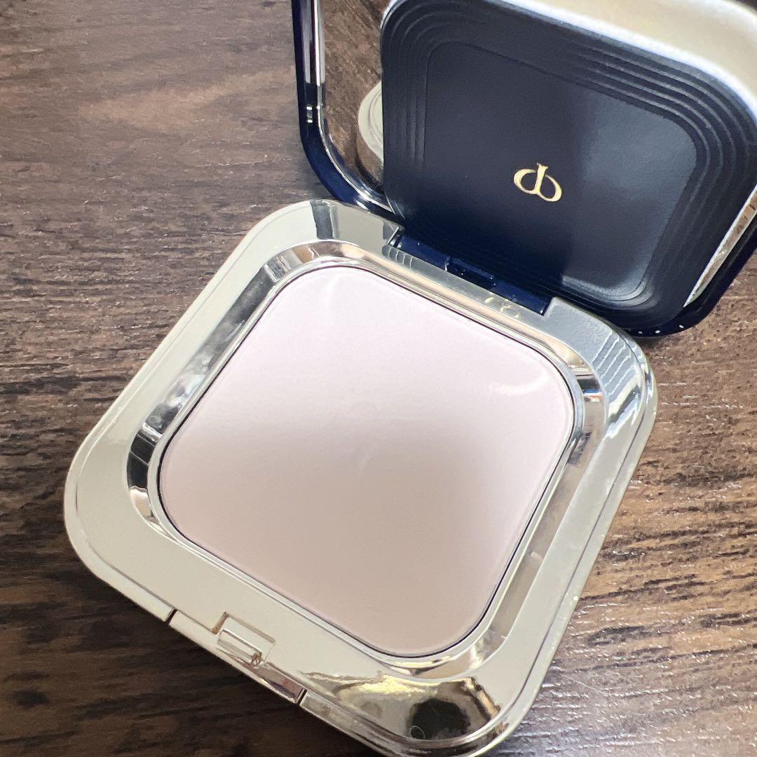 クレドポーボーテ プードルコンパクトエサンシエルｎ 最終値下げ プードルコンパクトエサンシエルn（エレガントスリム） - フェイス