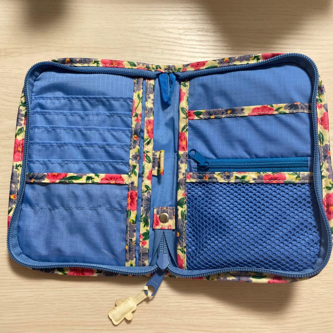 fafa 花柄 母子手帳ケース フェフェ モンチッチ - メルカリ