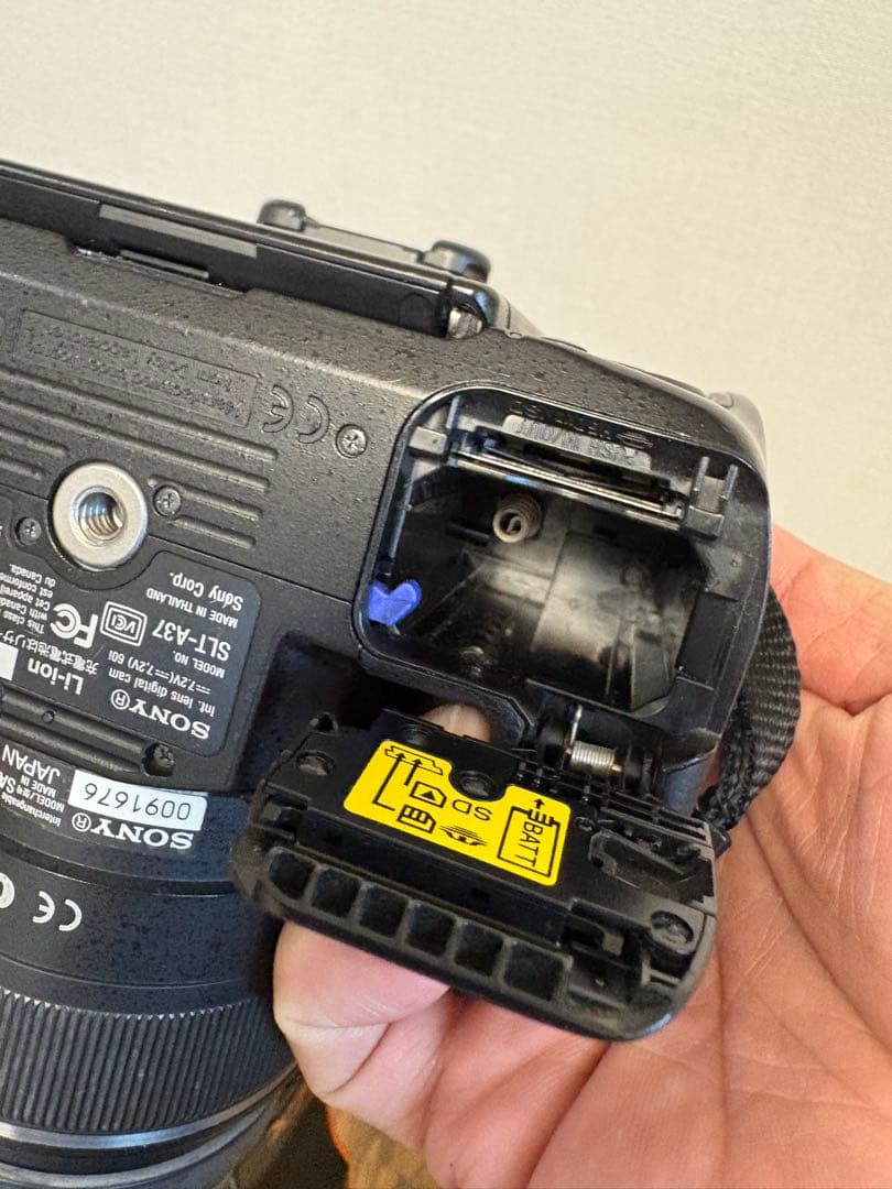 ジャンク SONY α37 デジタル一眼レフカメラ - メルカリ