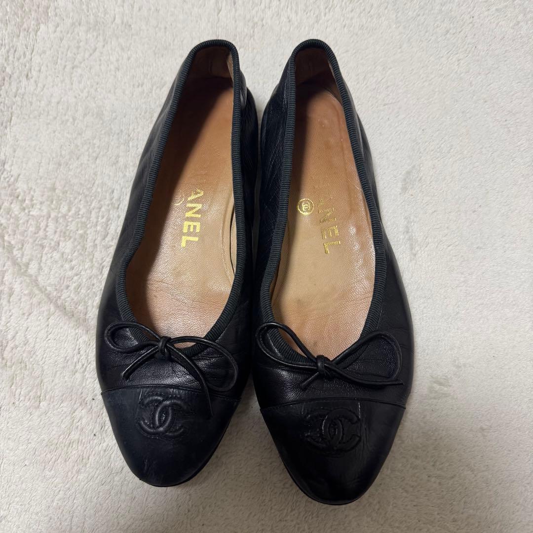 CHANEL シャネル　黒　ブラック　レザー　ココマーク　22.5cm