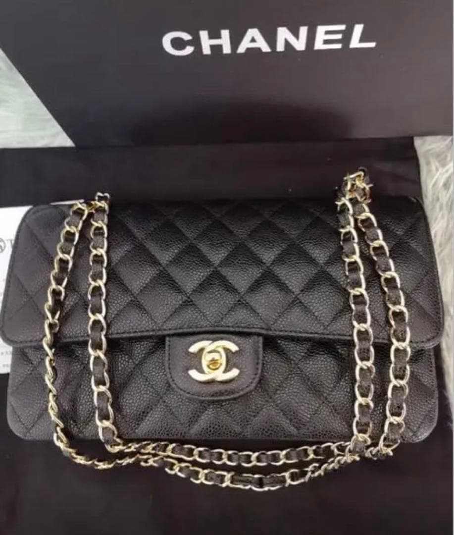 CHANEL ブラック キルティング ショルダーバッグ　ノベルティ 未使用 CHANEL ノベルティ パール×ブラックチェーン キルティング