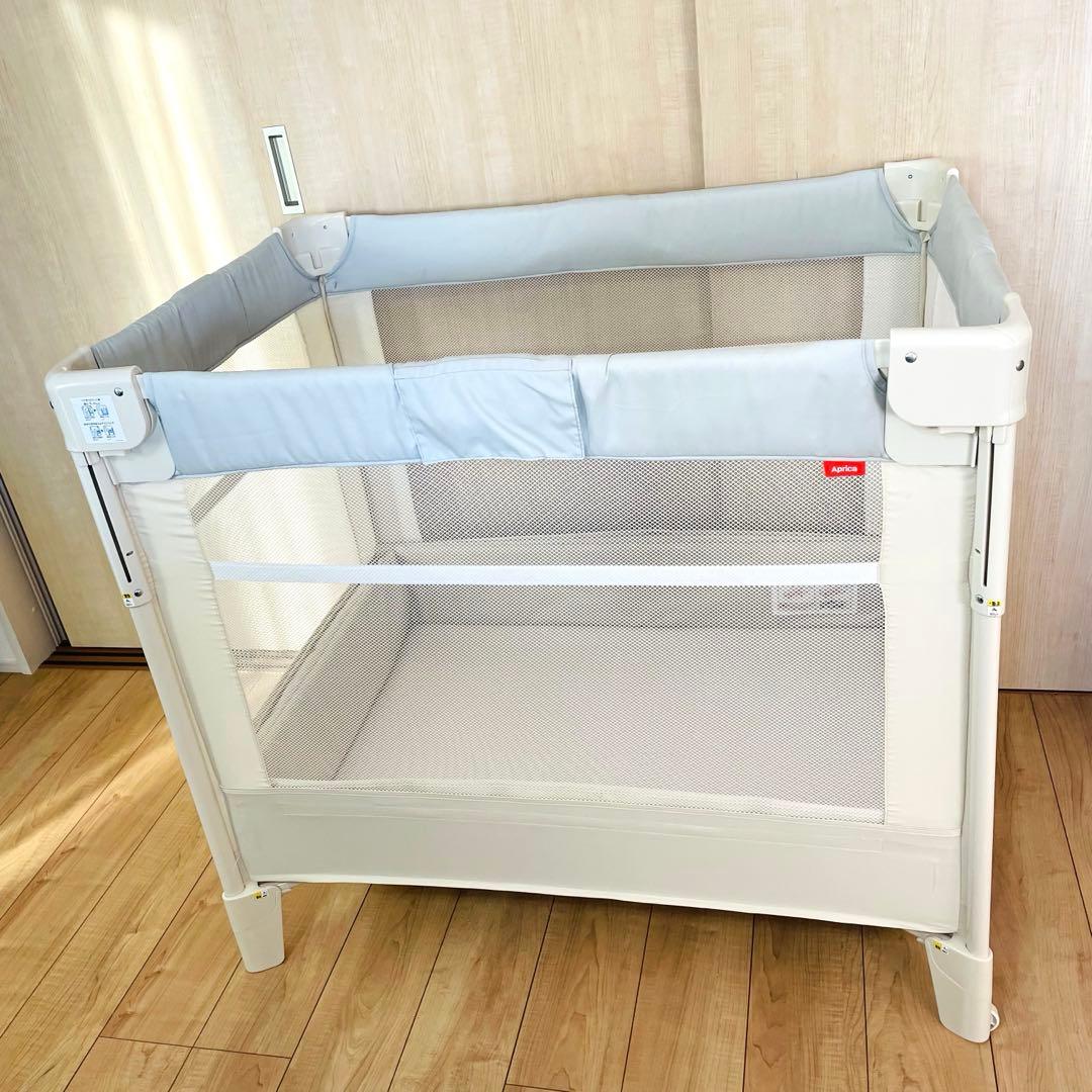【美品】Aprica ココネルエアーAB 現行モデル アップリカ ココネルエアーAB 折りたたみベビーベッド グレー 楽天市場