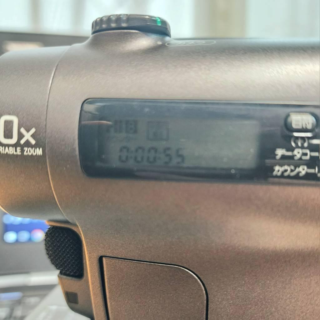 動作確認済】SONY 高画質 8ミリ Hi8 ビデオカメラ CCD-TR3 - メルカリ