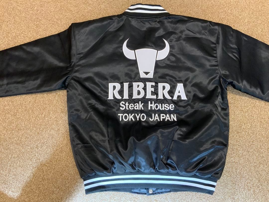 非売品、ステーキ　リベラ　刺繍ロゴ スタジャン RIBERA ジャケットL 非売品、ステーキ リベラ 刺繍ロゴ スタジャン RIBERA ジャケットL