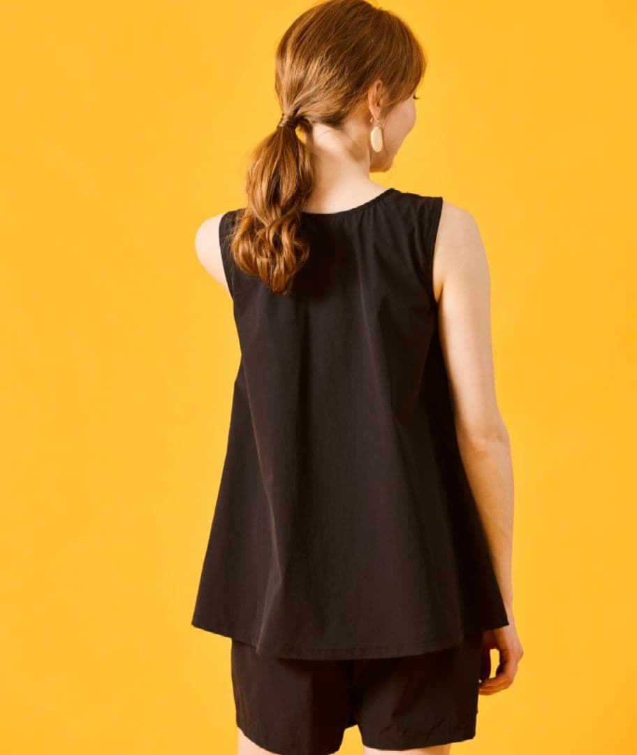 新品試着のみ ungrid カップ付きトップス水着