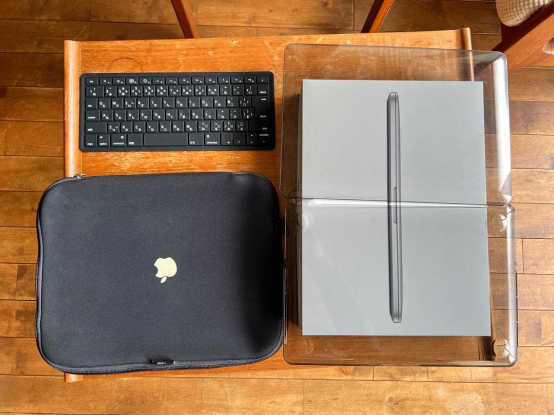 美品 MacBook PRO ME866J/A 13.3inch【おまけ付】