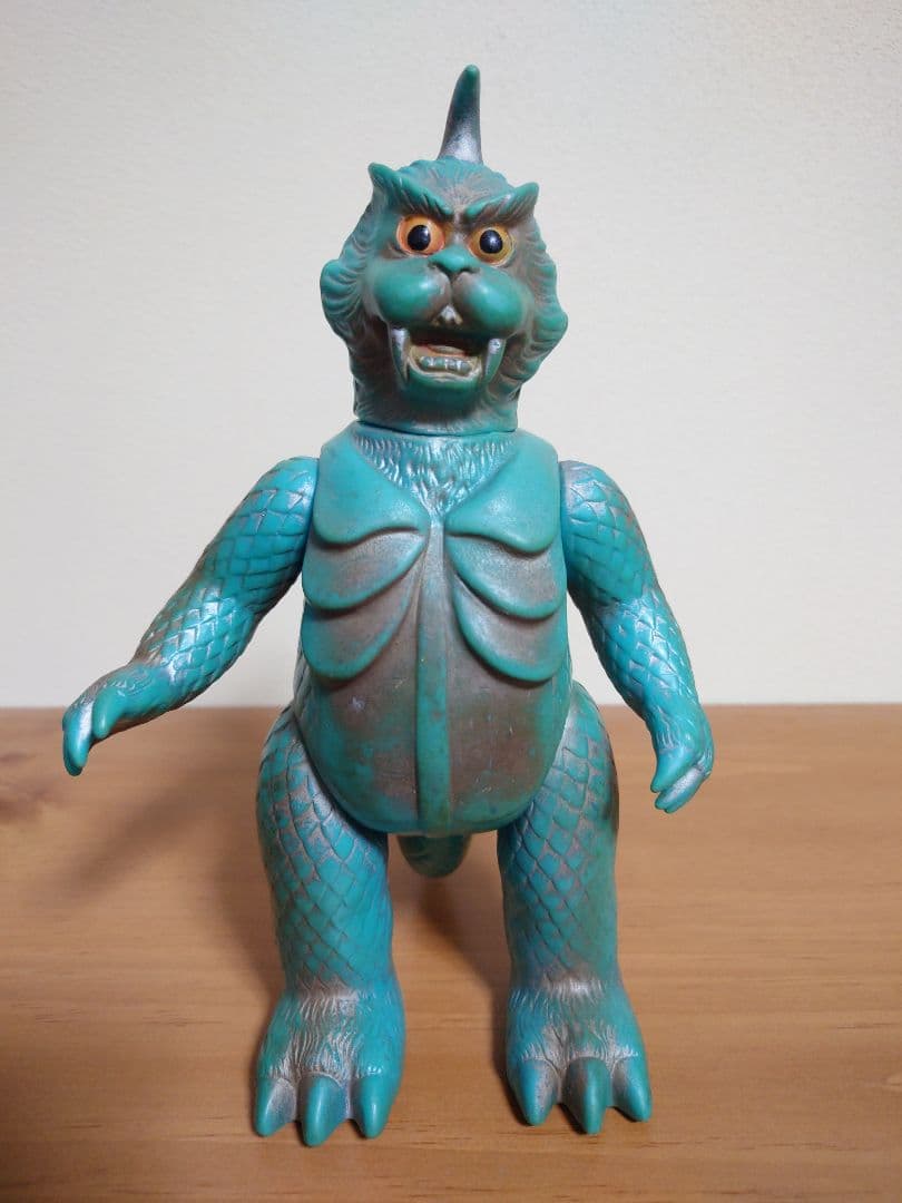 当時もの稀少！】マルサン ソフビ ゴメス 3期 ウルトラQ - メルカリ