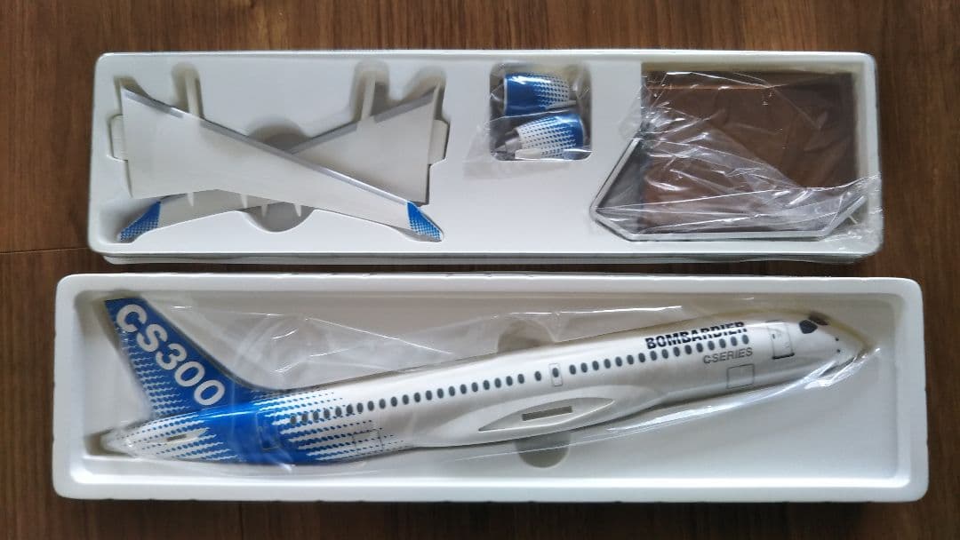 製造終了機種】飛行機 模型 1/100サイズ