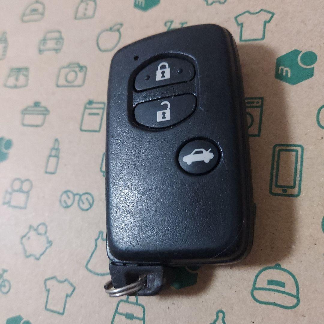トヨタ純正スマートキー 86 3ボタン 001YUA1041 [<801] - メルカリ