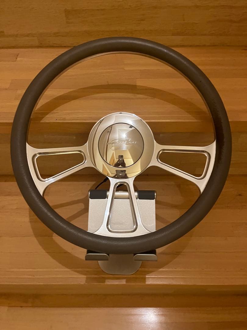 ビレットスペシャリティーズ ビレットステアリングVintec35㎝ ライト