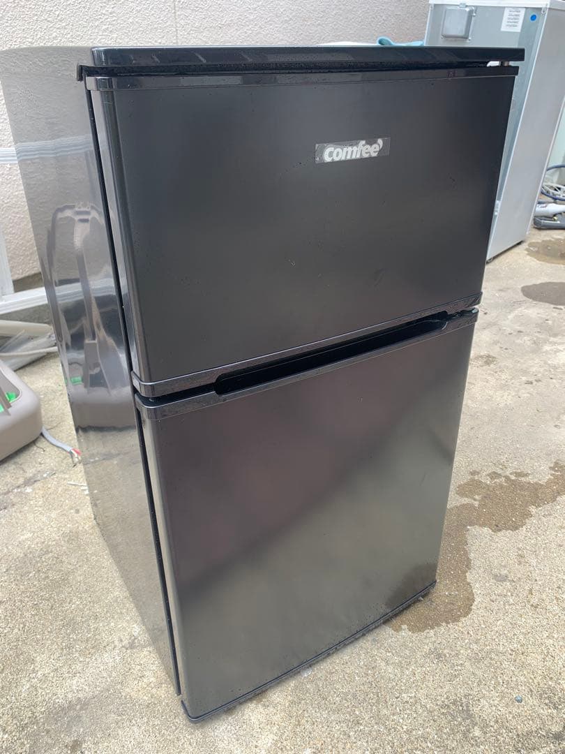 2024年　2ドア冷蔵庫　90L ブラック　comfee Amazon | COMFEE' 冷蔵庫 90L 幅47.8cm 2ドア 右開き コンパクト 耐熱