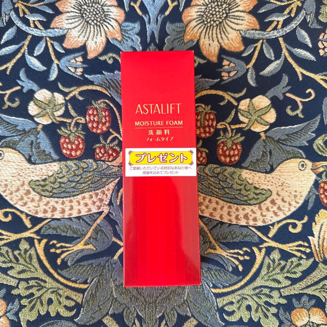 ASTALIFT MOISTURE FOAM フォームタイプ 100g 洗顔料 - メルカリ