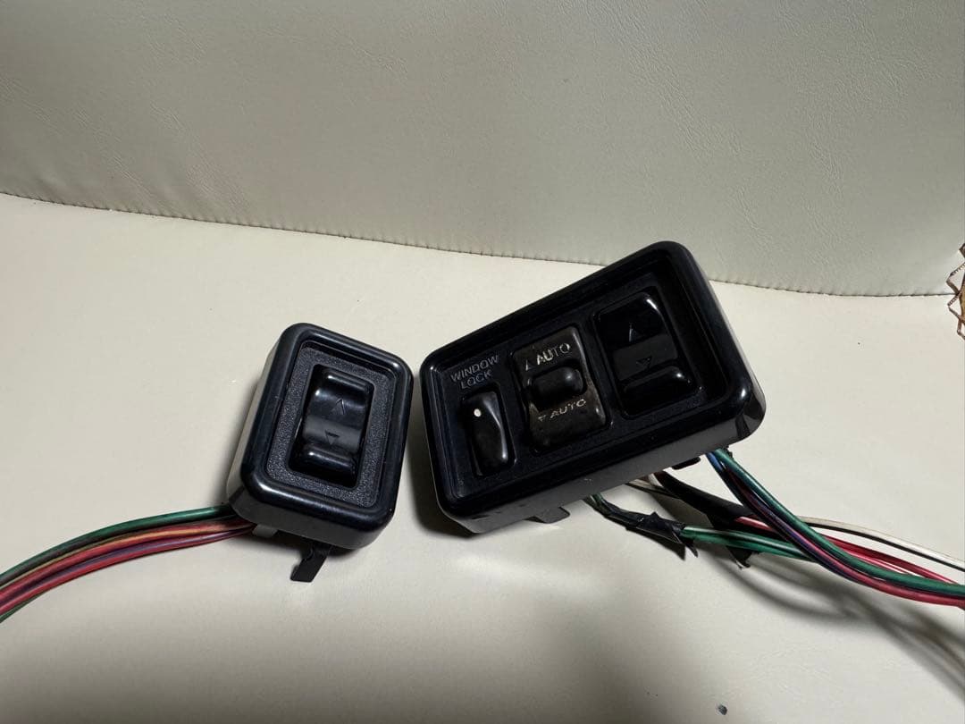 ae86 ハチロク　パワーウインドウ　スイッチ 新商品】パワーウインドウスイッチ運転席 | NOBY BOOTH