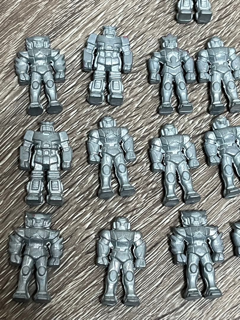 レインボーマン？ガンダム？ダイキャスト金属製 19体 レトロ 昭和