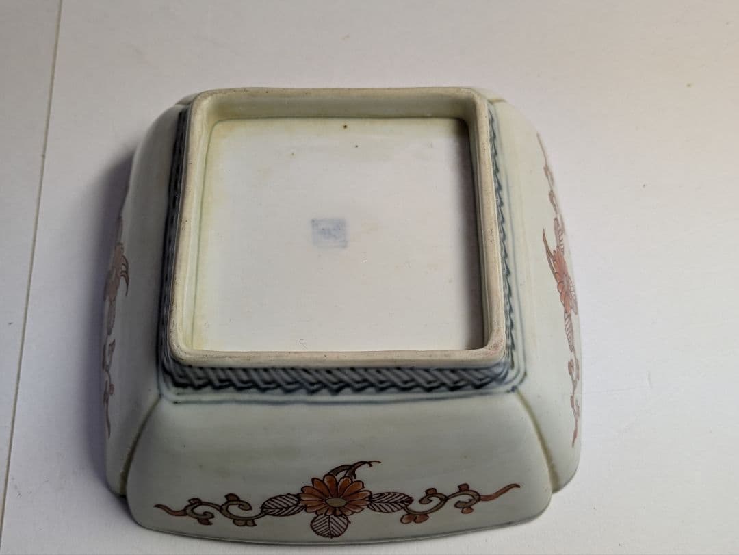 古伊万里、有田焼、富右衛門作、『色絵二方窓絵龍鶴文見込染付金彩山水